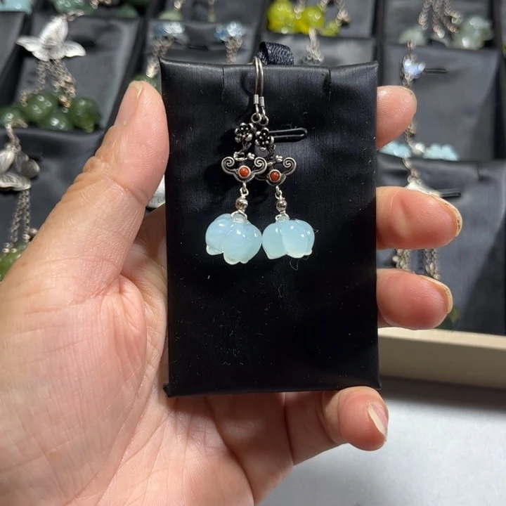 蛇纹石玉耳饰未镶嵌