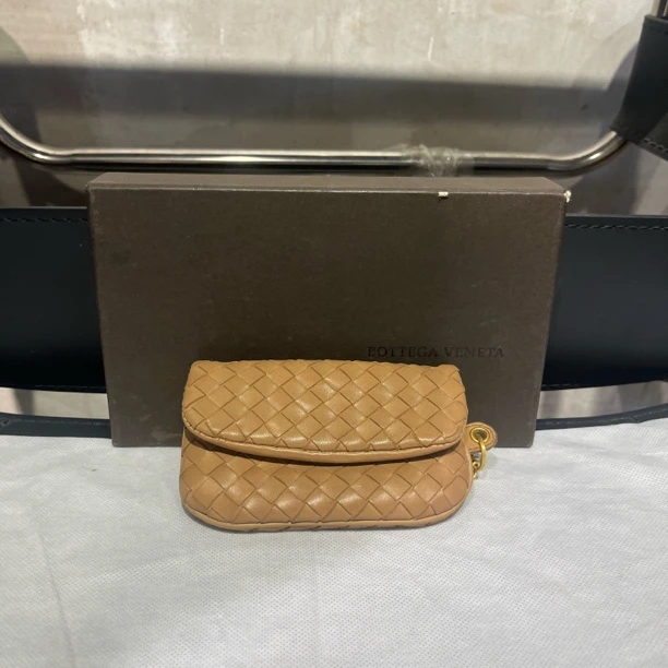 95新 BOTTEGA VENETA/葆蝶家 复燃精选/奶茶色迷你编织包