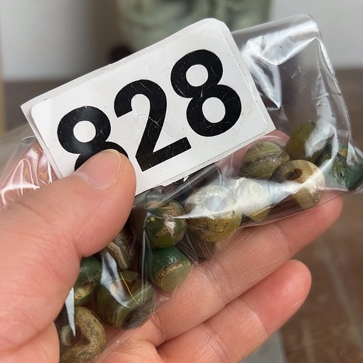 玛瑙/玉髓颈饰未镶嵌米*