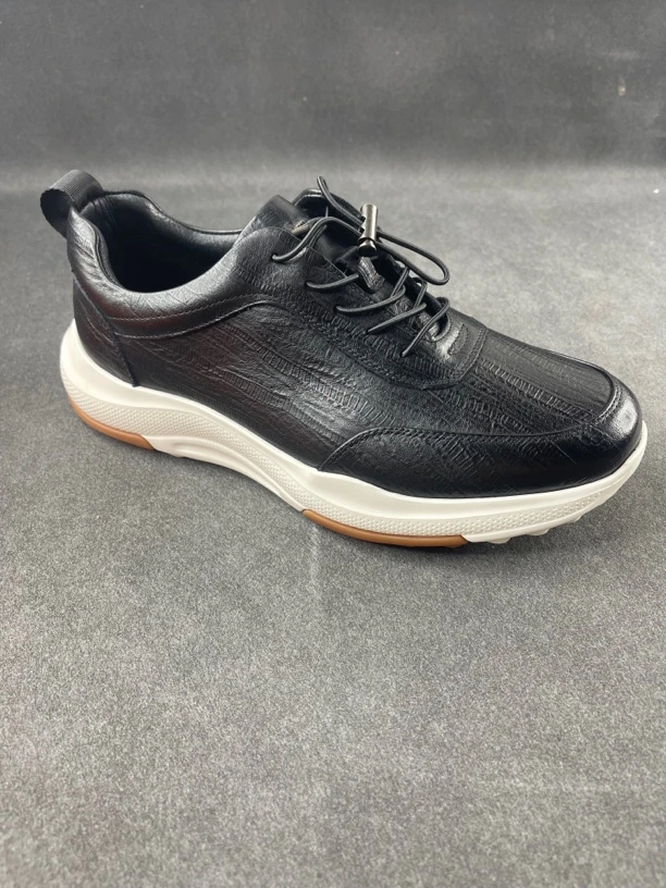 头层牛皮休闲鞋发泡大底男鞋