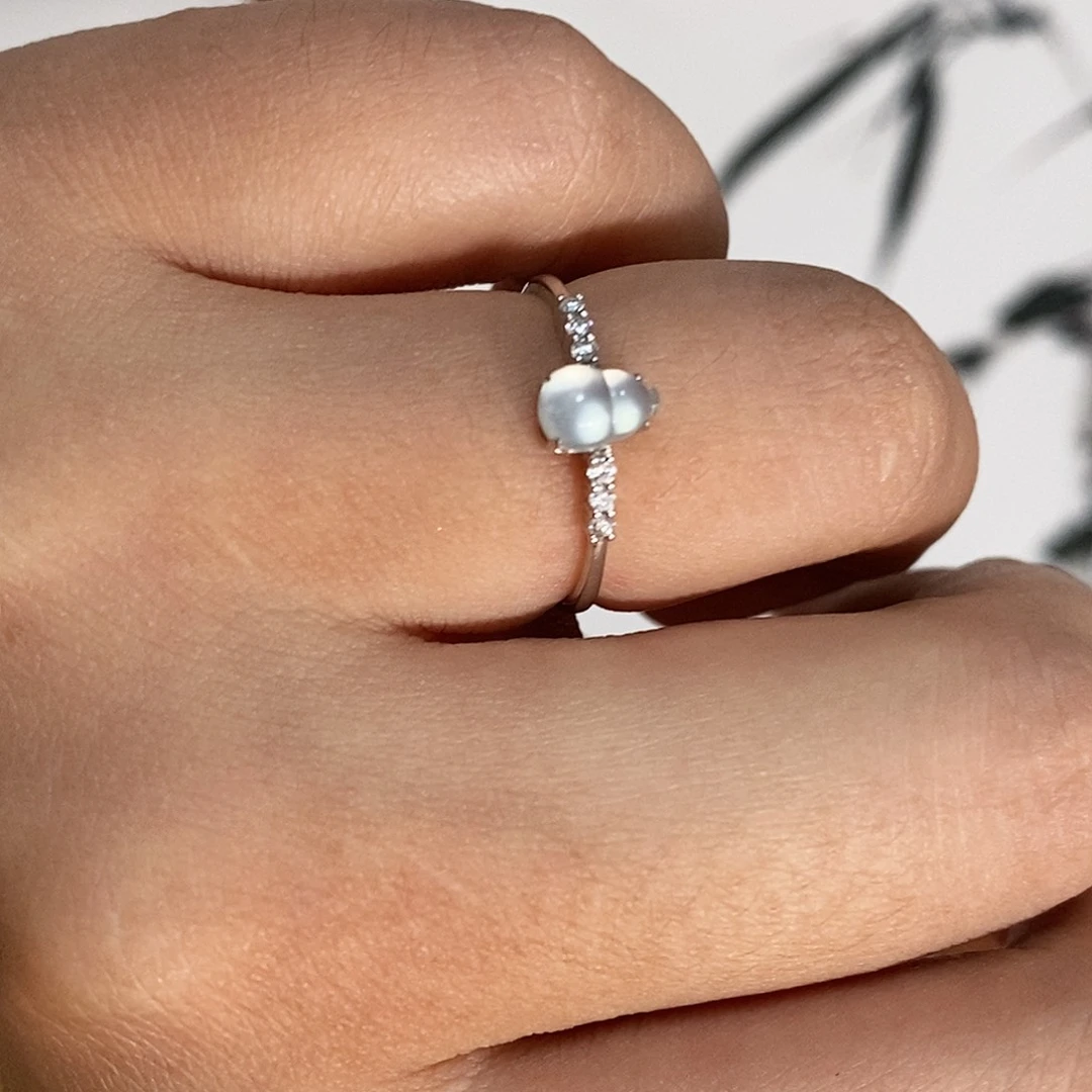 翡翠戒指18K金镶嵌葫芦戒指