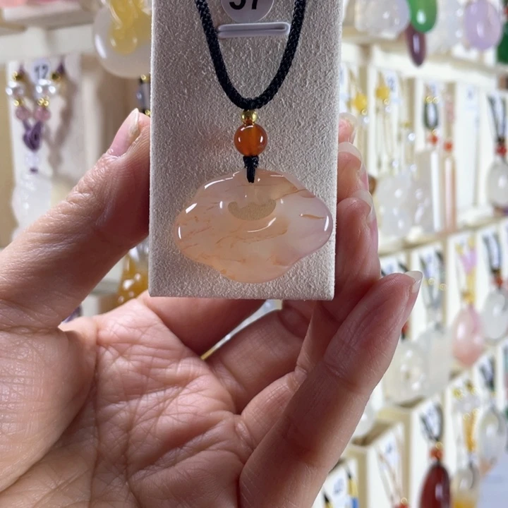 玛瑙/玉髓颈饰未镶嵌橙**