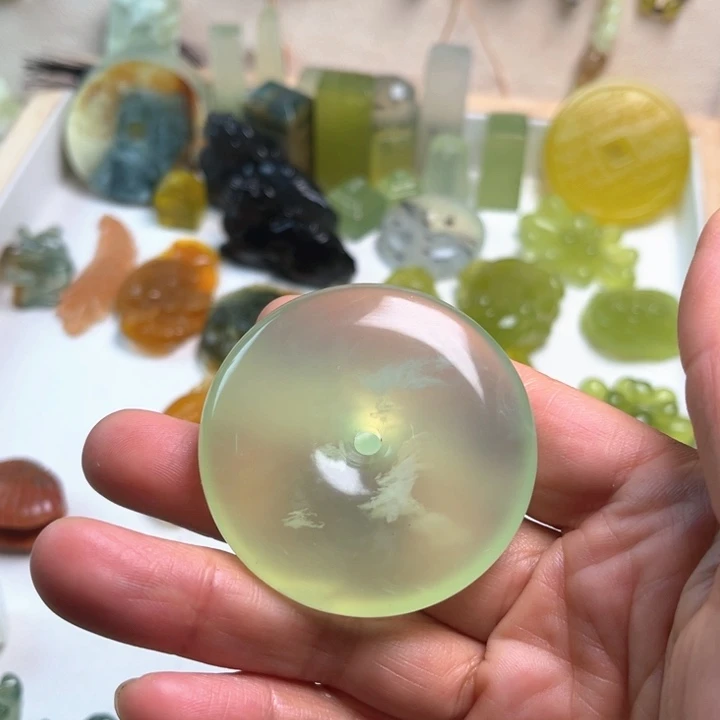 蛇纹石玉未镶嵌岫玉