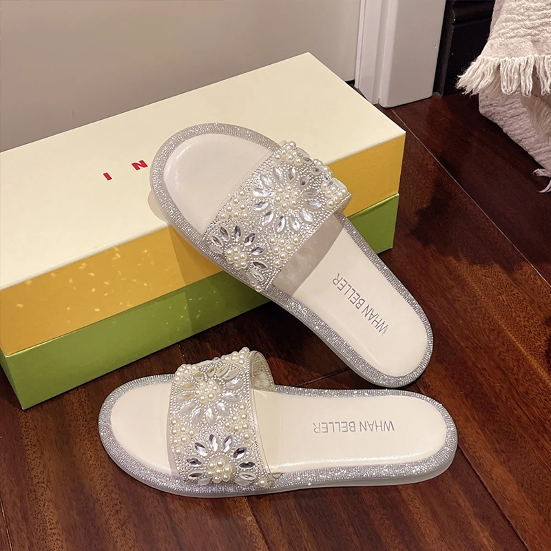 波斯菊~水晶软底凉拖鞋女外穿夏季新款水钻配裙子海边沙滩一字拖