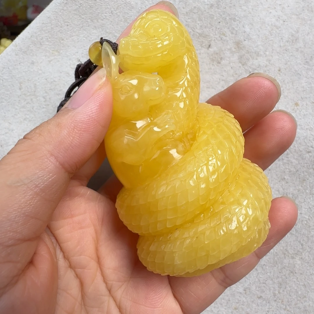 蜜蜡未镶嵌珠宝奇石