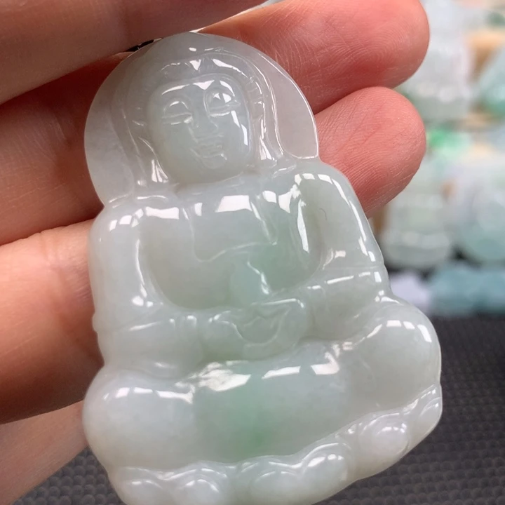 颈饰未镶嵌翡翠观音