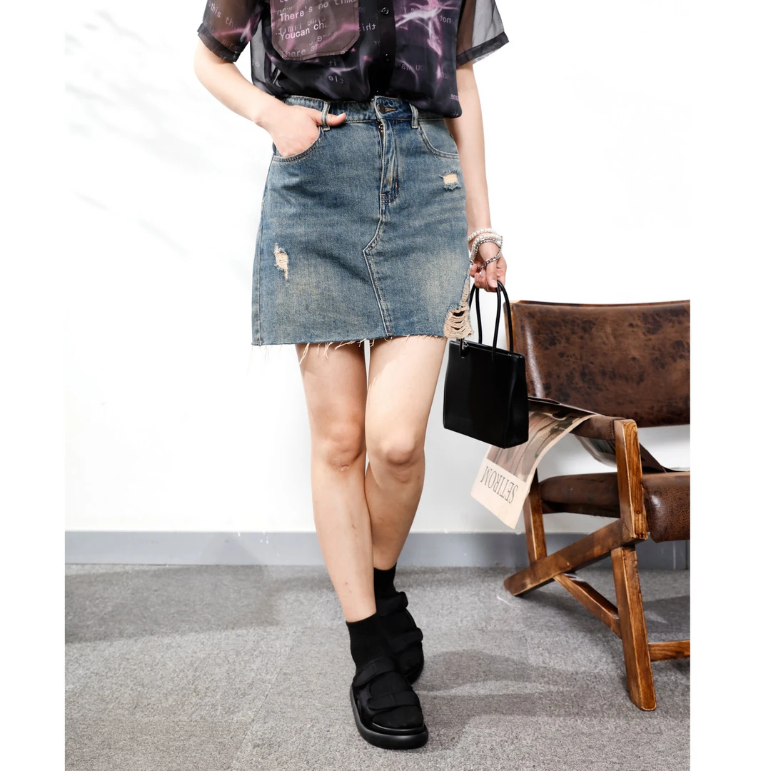 半身裙夏季女高级感都市休闲牛仔裙轻潮破洞半裙半截裙