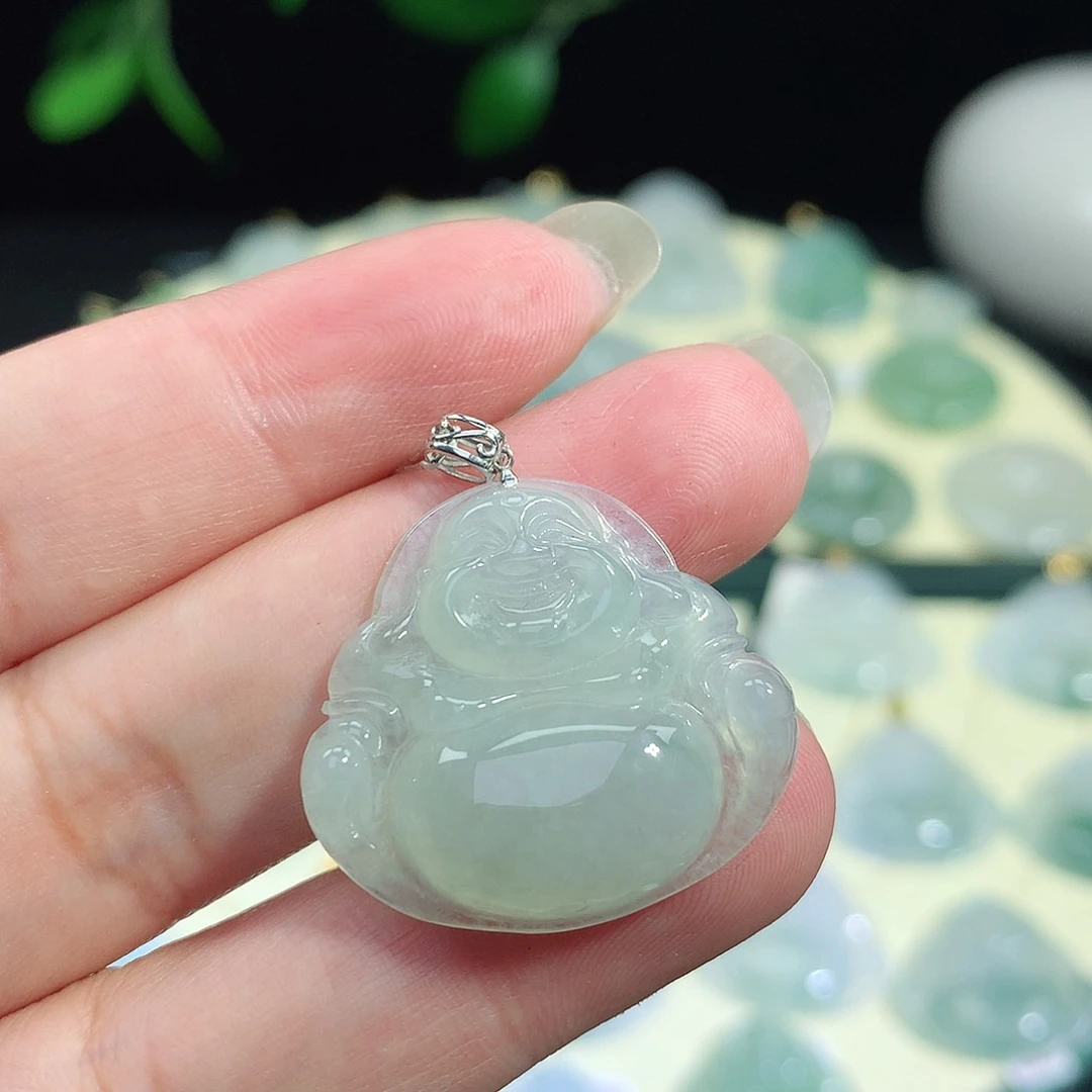 翡翠18K金镶嵌颈饰佛公