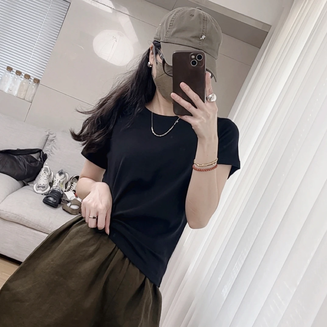她家现货韩版超舒适百搭简约纯色小版型圆领打底T恤