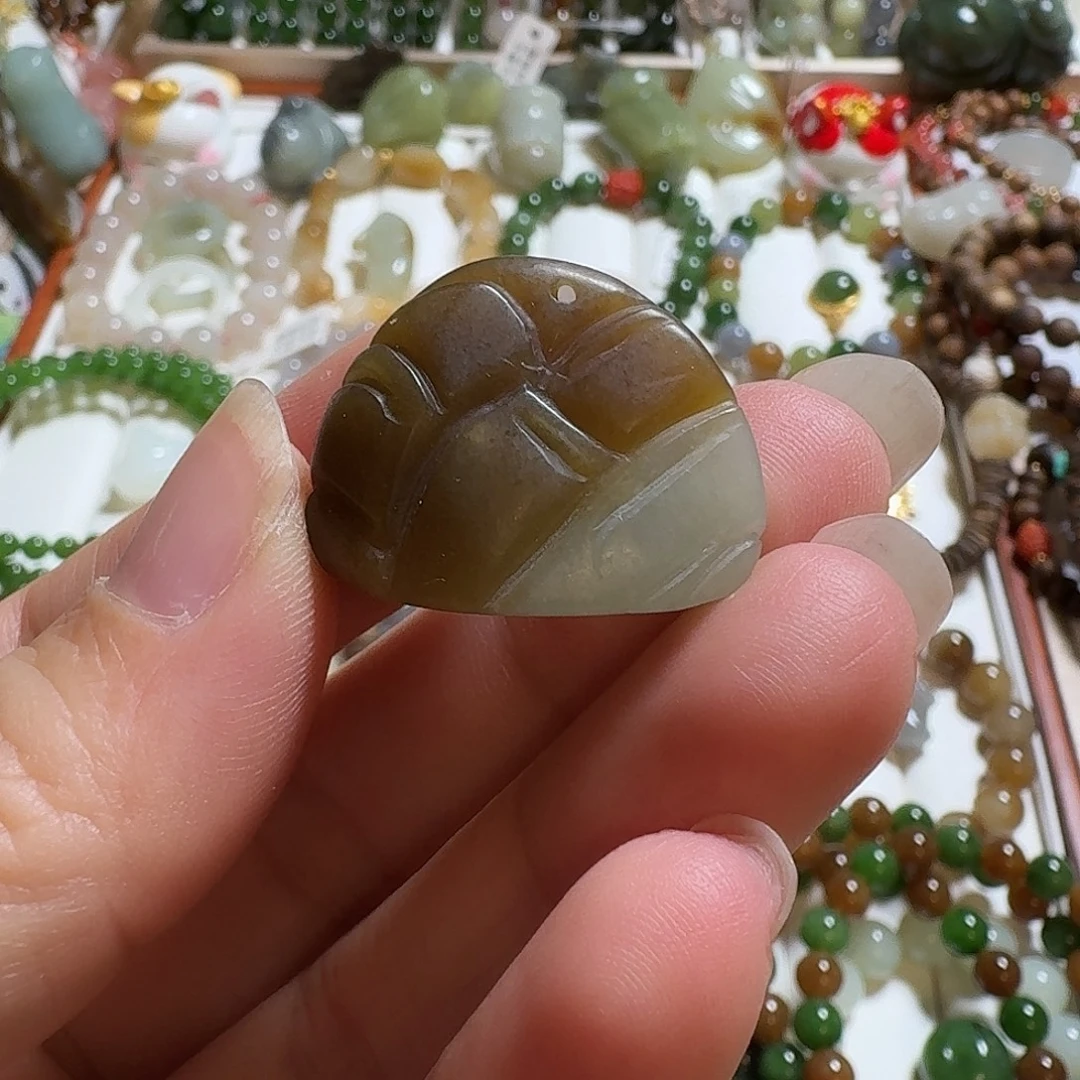 和田玉未镶嵌珠宝奇石