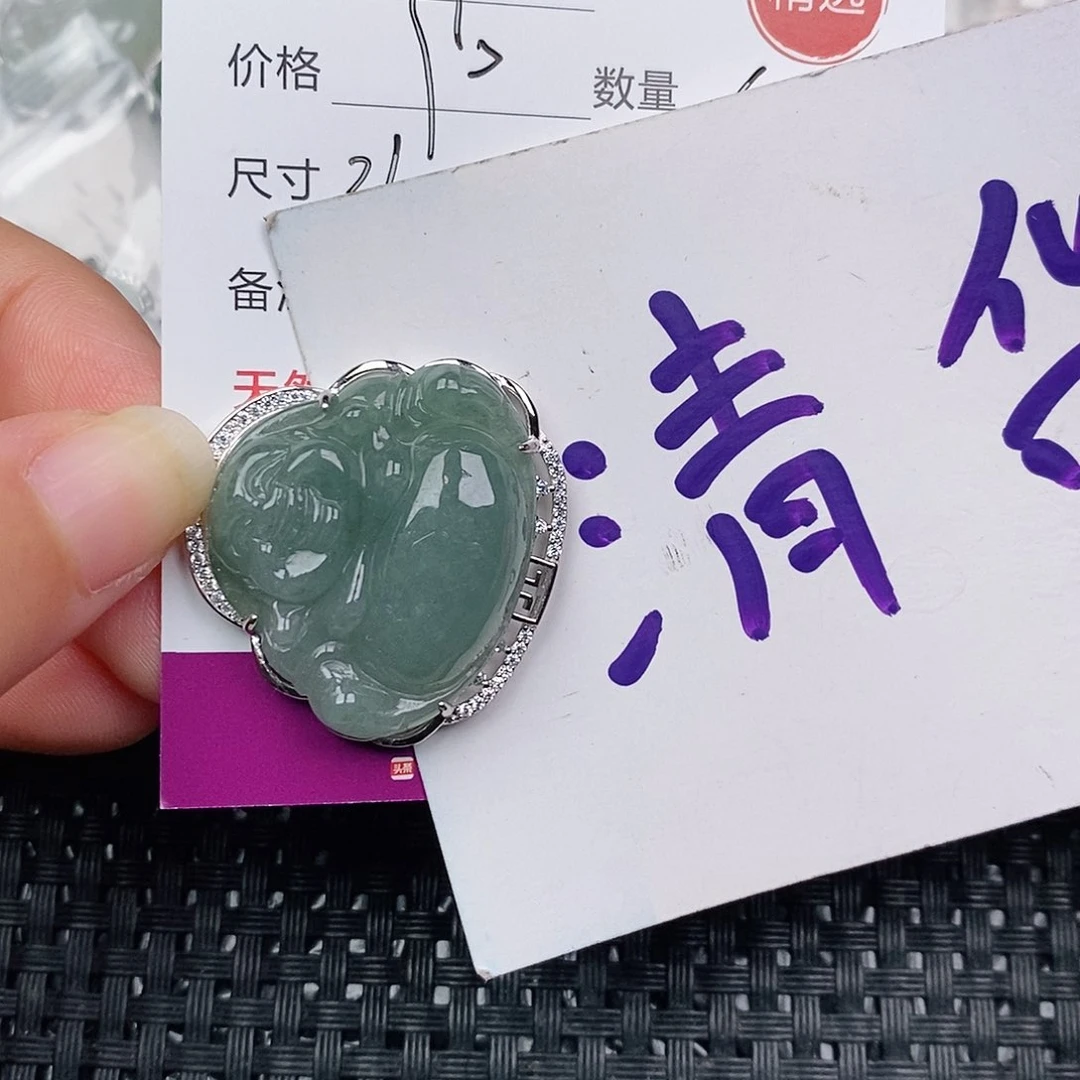 颈饰银S925镶嵌翡翠
