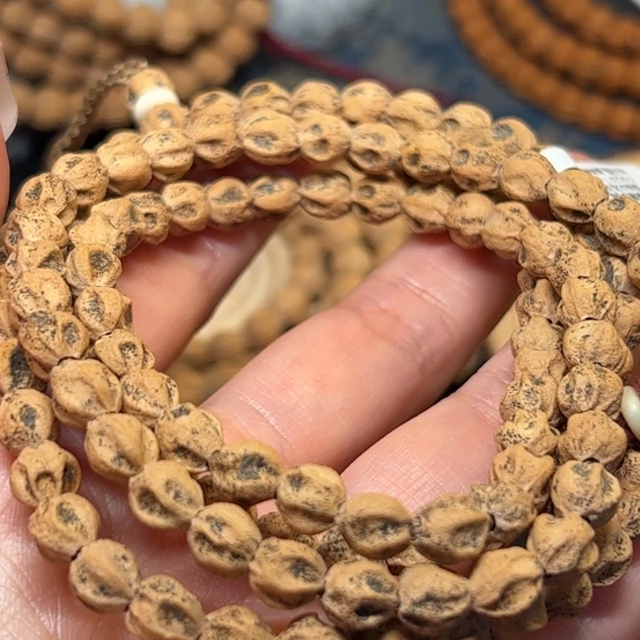 柏香籽/百香籽手串大**尚