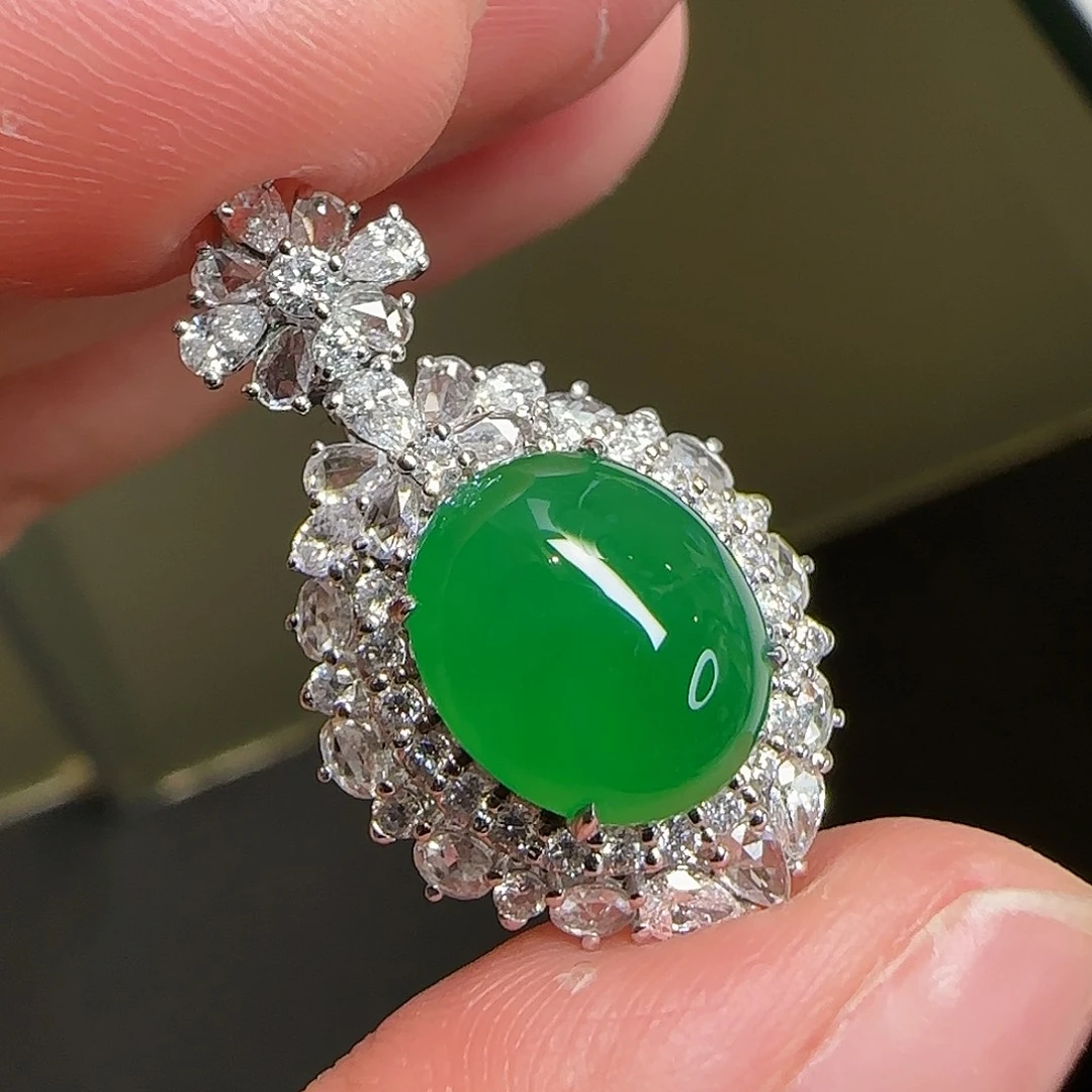 翡翠18K金镶嵌颈饰天然翡翠