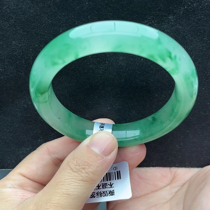 石英质玉未镶嵌手镯58/59