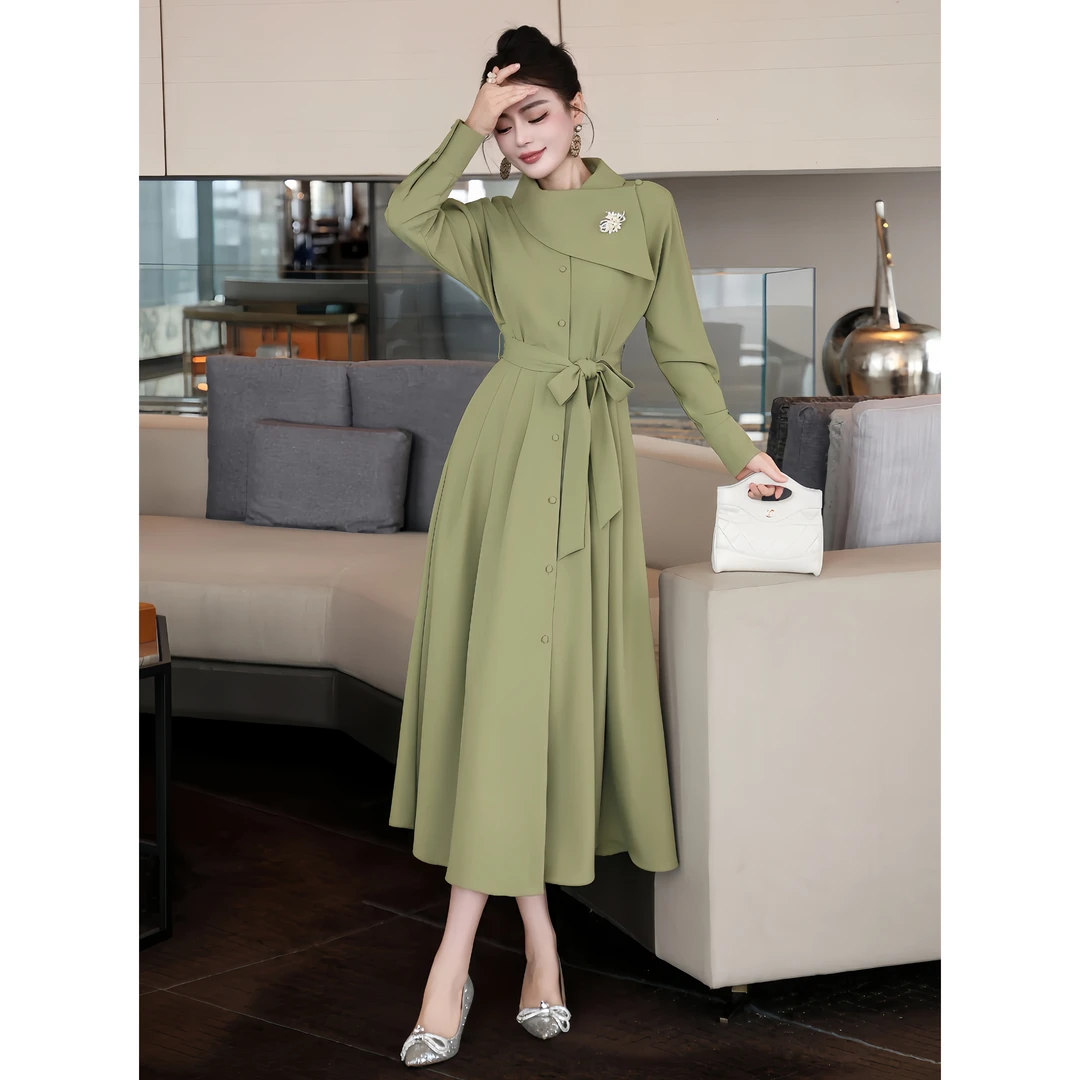 ZEROYK小众设计感绿色连衣裙女秋季独特超好看法式气质围巾领长裙