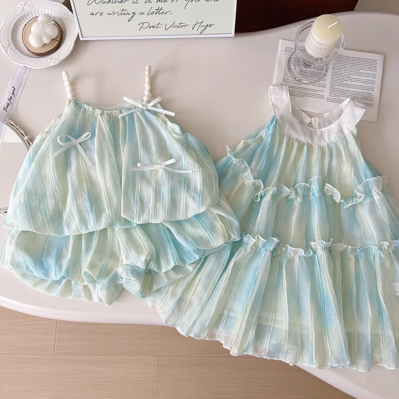儿童套装夏季2025新款女童洋气无袖露背吊带衫花苞短裤两件套薄款