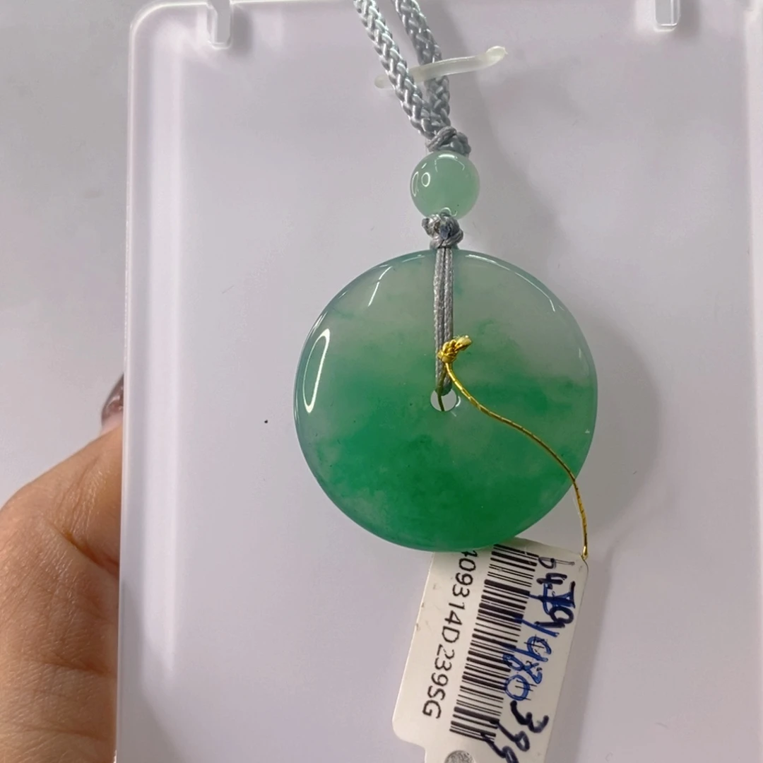 石英质玉未镶嵌颈饰