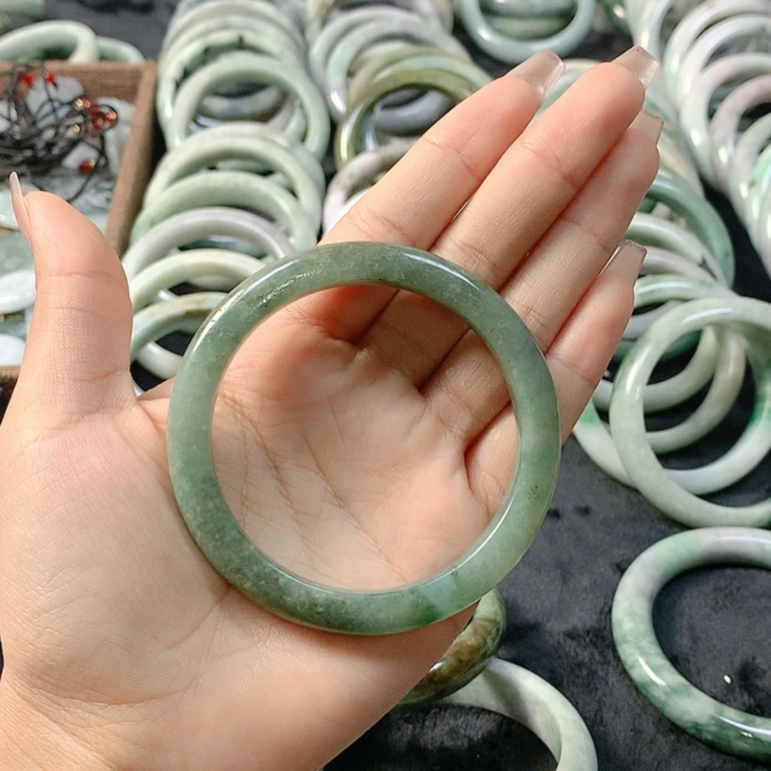 【闪购商品】颈饰未镶嵌翡翠蛇*菊蛇口菊
