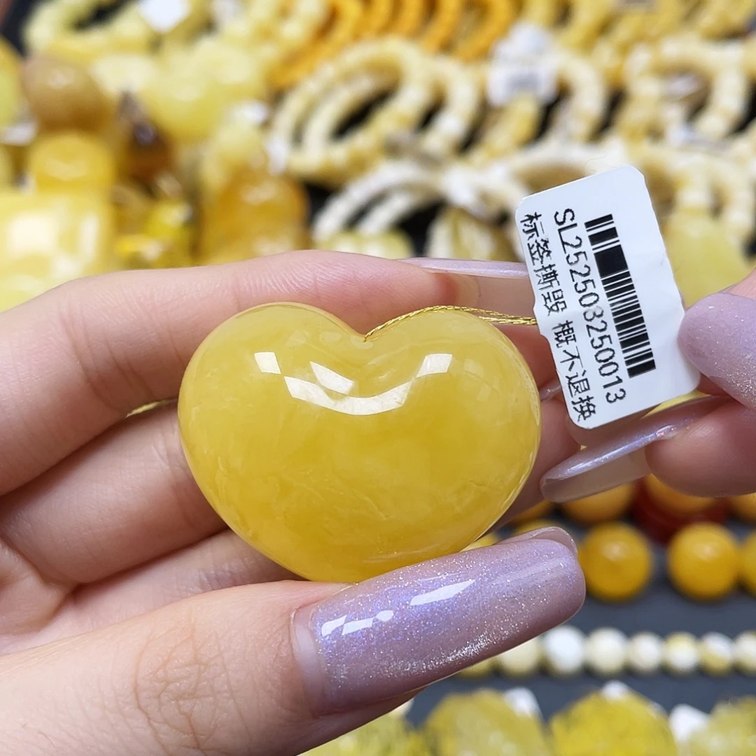 琥珀未镶嵌裸石爱心37✖️22mm福利