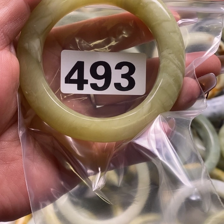 张***语蛇纹石玉未镶嵌手镯