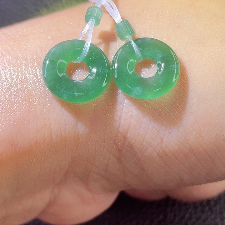 未镶嵌定制翡翠翡翠