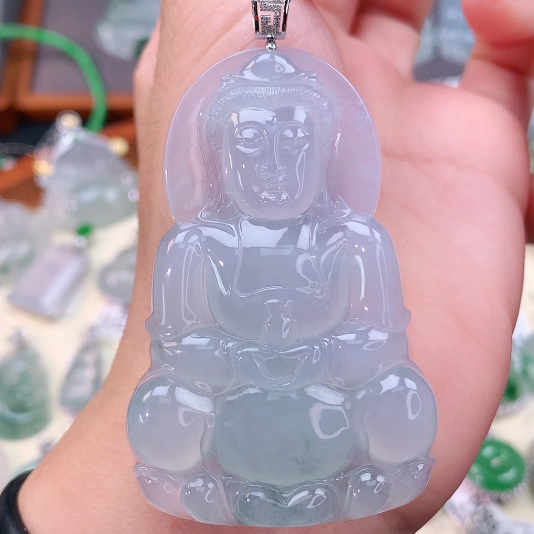 颈饰18K金镶嵌翡翠观音