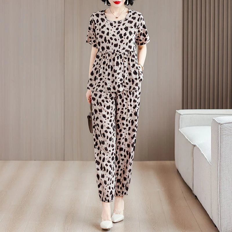 洋气妈妈夏装棉绸宽松遮肚显瘦气质减龄荷叶边短袖束脚裤两件套女