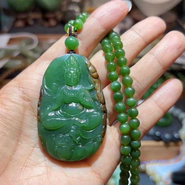 和田玉未镶嵌颈饰