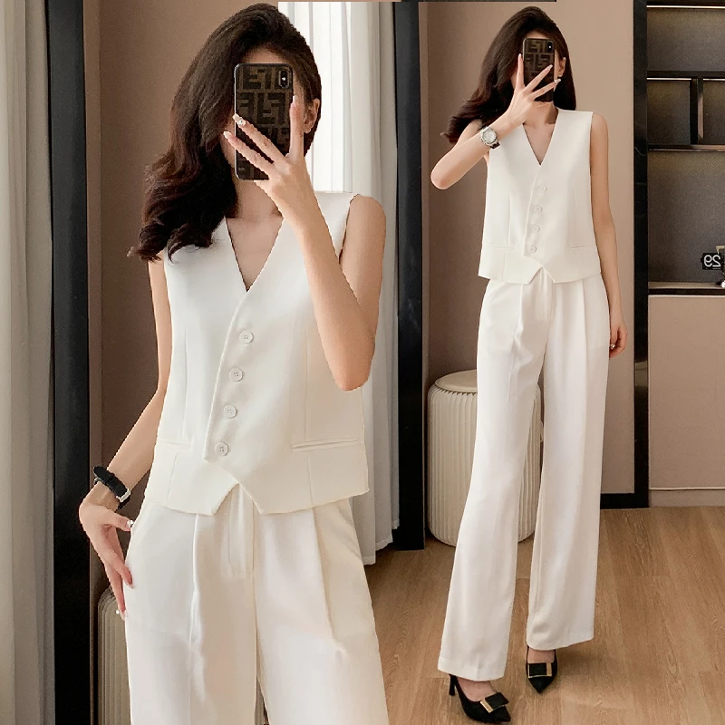 白色无袖马甲洋气女夏季薄款2025新款小个子时尚外穿西装小马夹夏