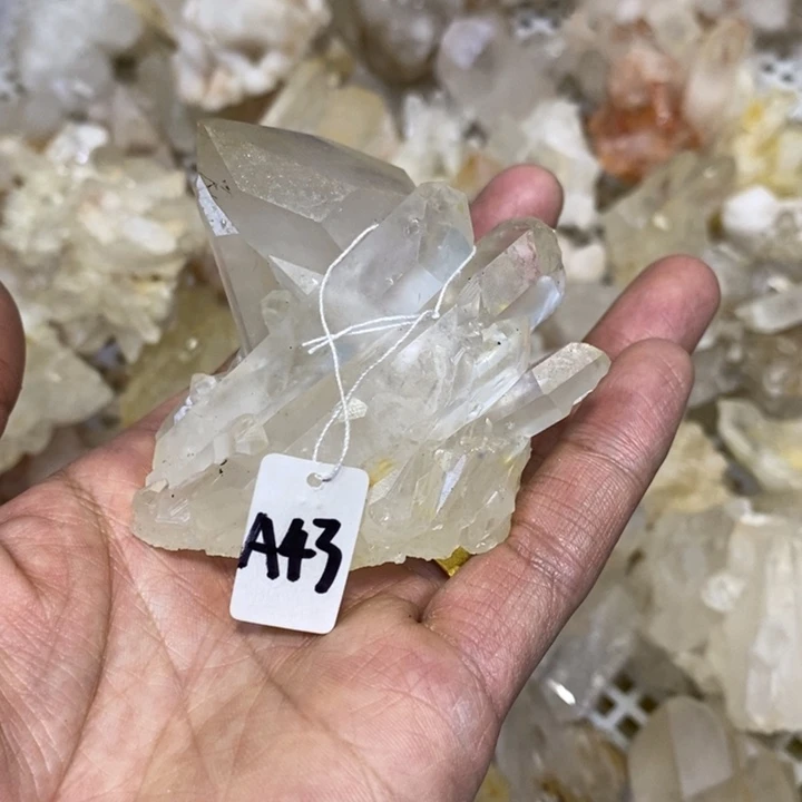 水晶水晶原石摆件未镶嵌N***r