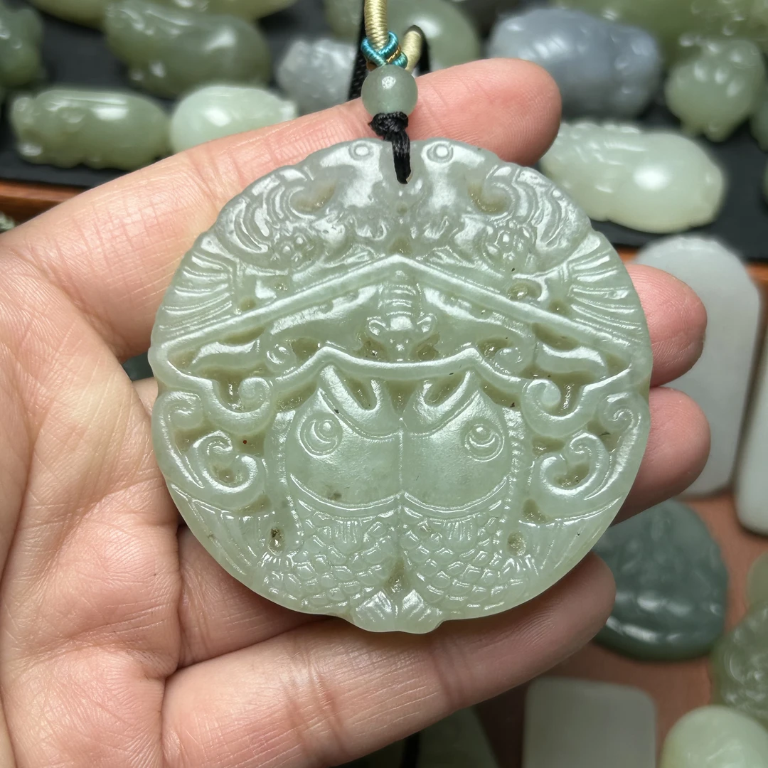 精品和田玉小挂件