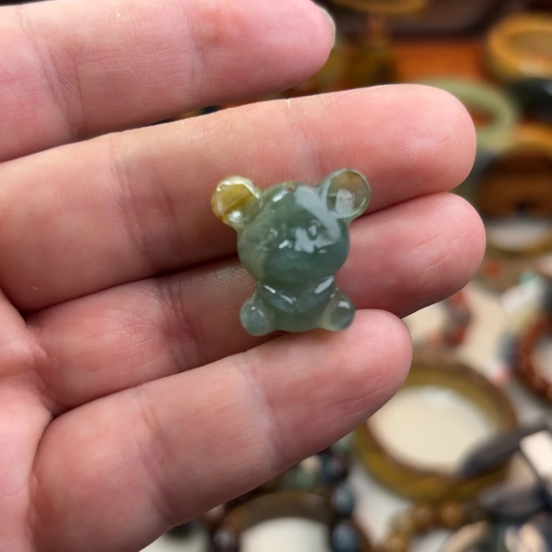 岫玉颈饰未镶嵌挂坠