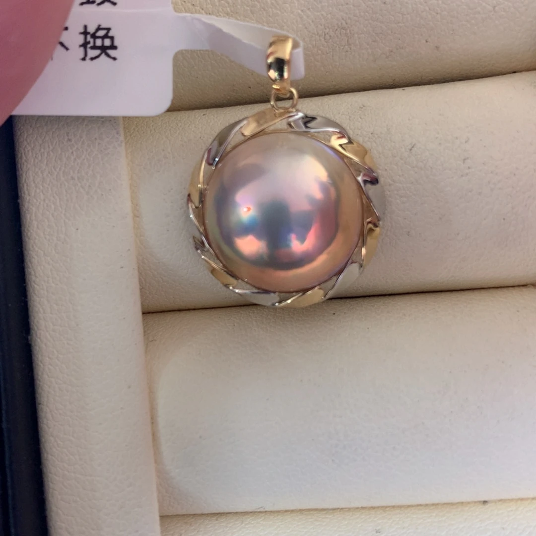 18K金镶嵌颈饰拼合珍珠（马贝珠）