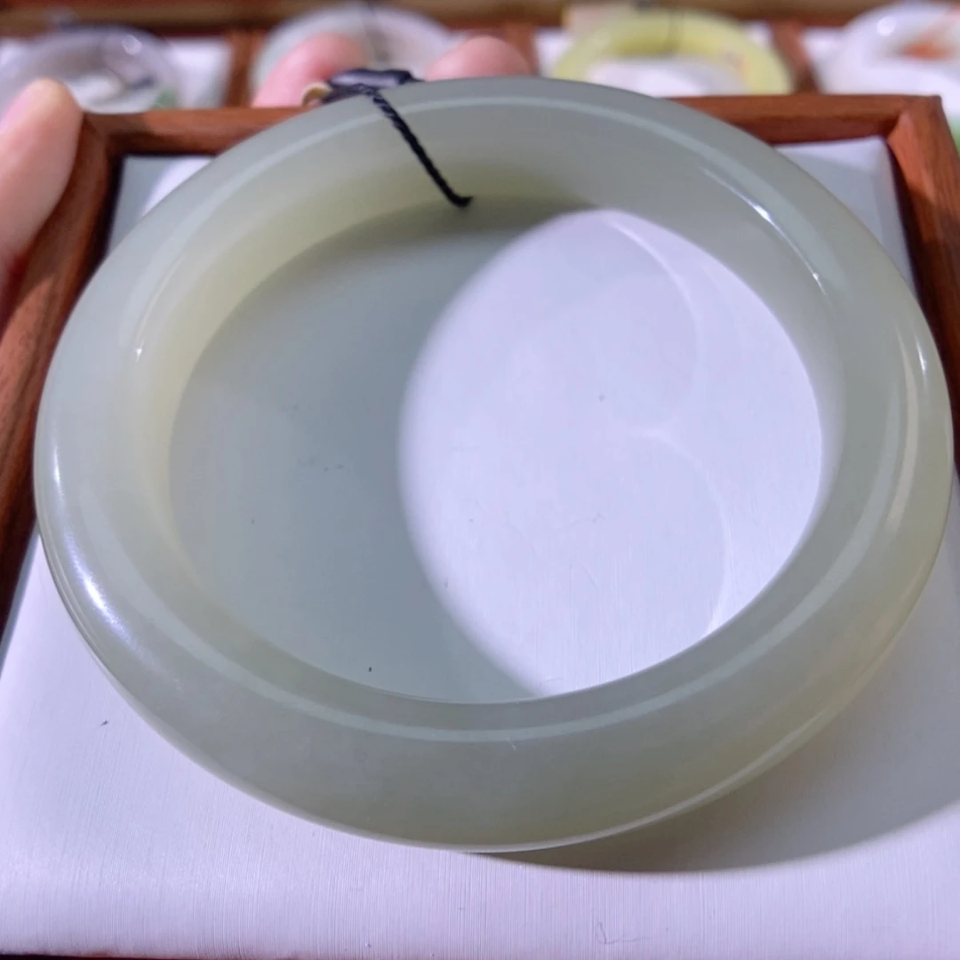 【闪购商品】未镶嵌手镯和田玉青海 浅冰晴 无包容