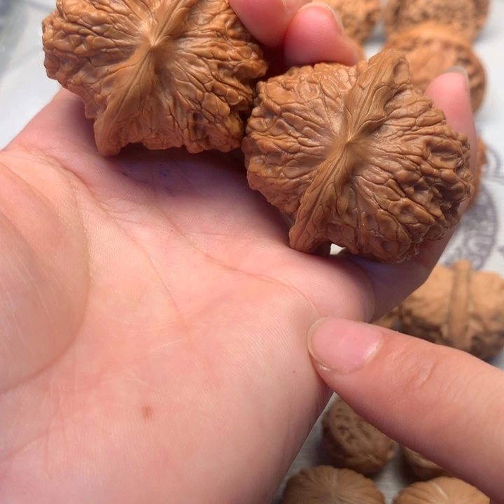 把件文玩核桃血麒麟43