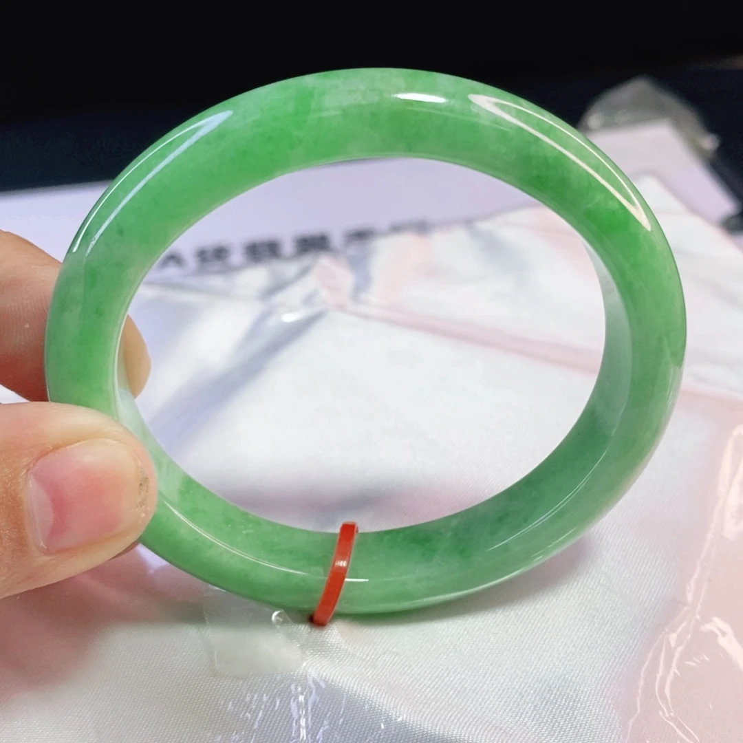 翡翠手镯未镶嵌55贵妃