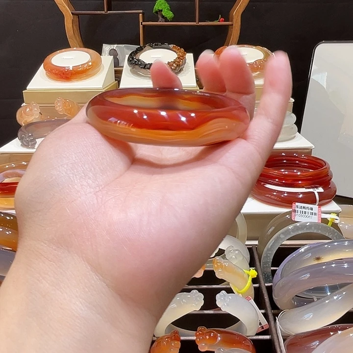 玛瑙/玉髓未镶嵌手镯