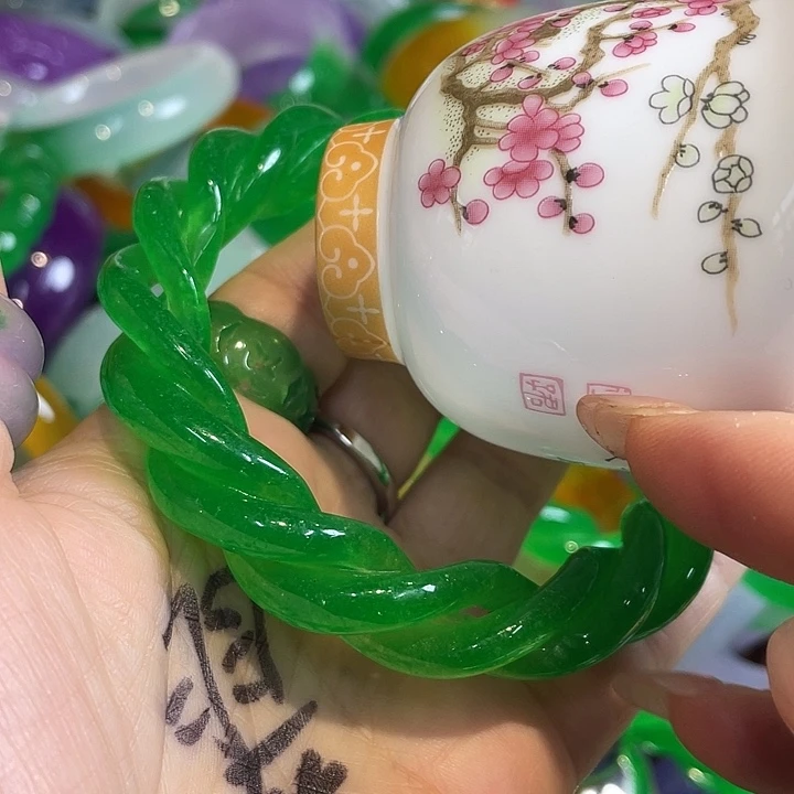 瓷片喜欢的可以关注一下