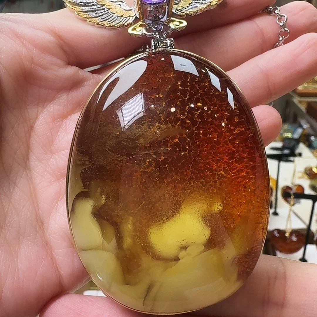 琥珀未镶嵌颈饰吊坠