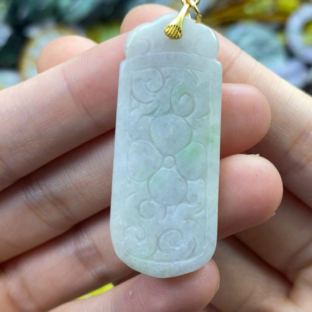 翡翠未镶嵌颈饰吊坠