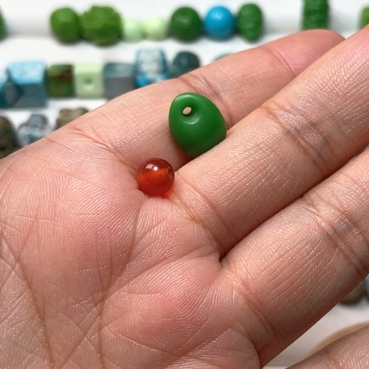 南红玛瑙未镶嵌颈饰