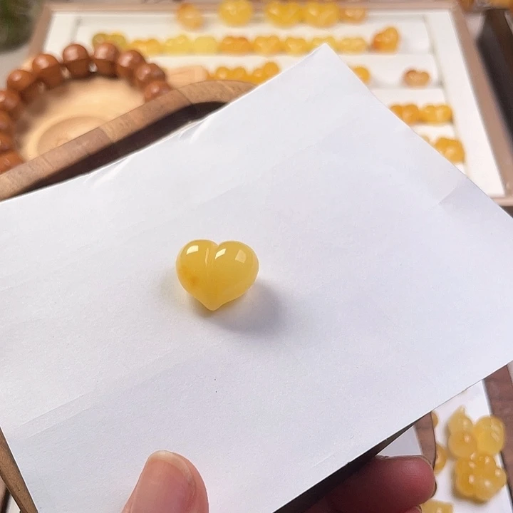 琥珀颈饰未镶嵌洋****）