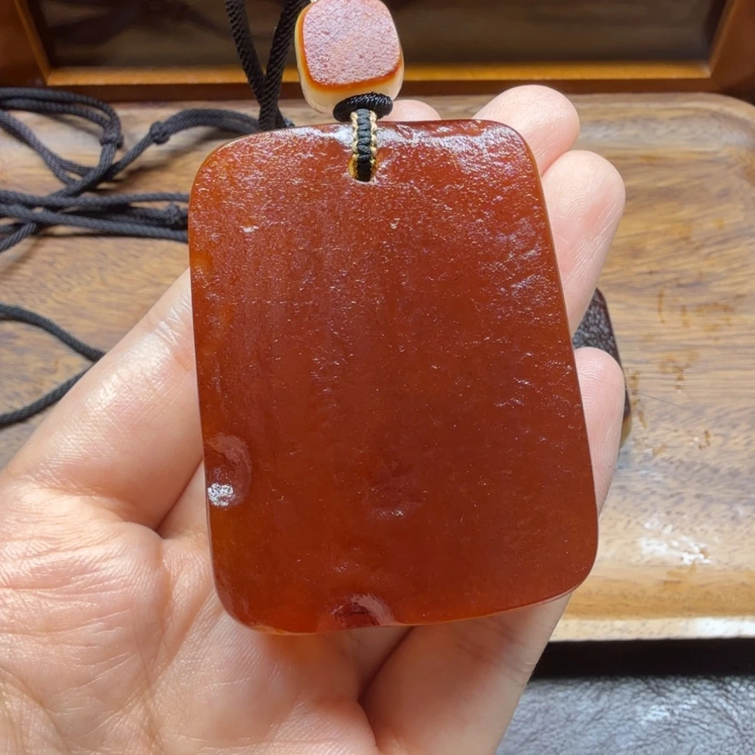 琥珀吊坠(赠链)未镶嵌