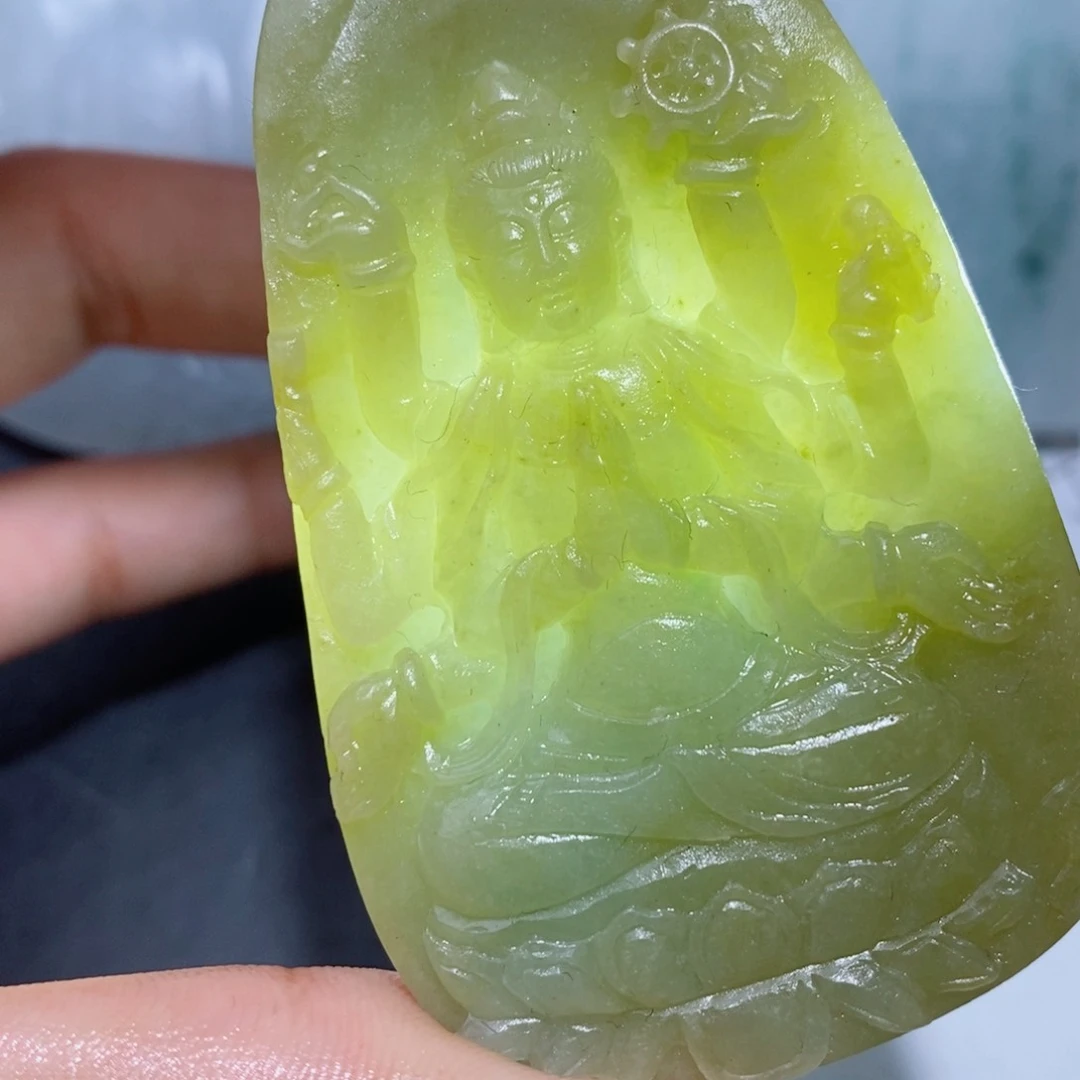定制翡翠吊坠未镶嵌