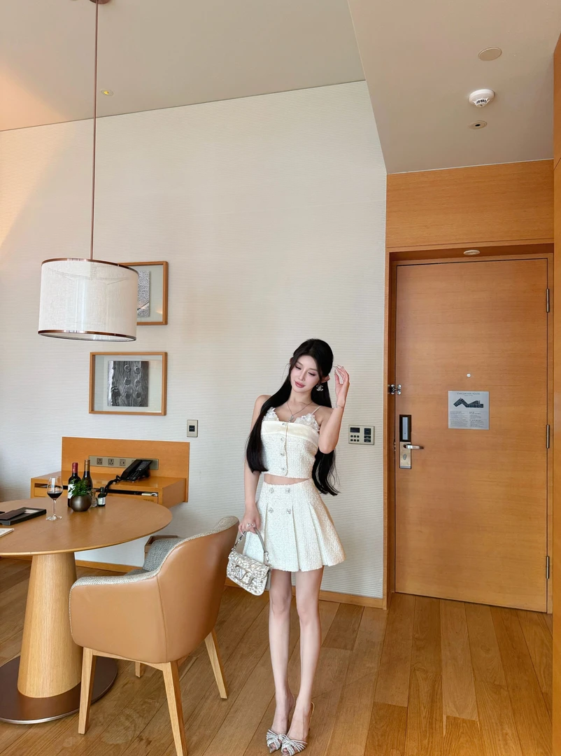 【古董情话】我的典藏级收藏！手工立体串花带钻扣吊带上衣/半裙