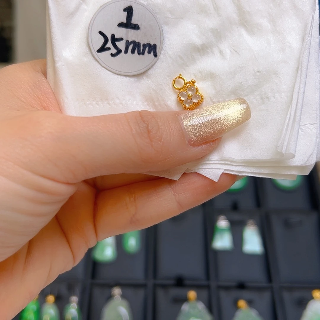 翡翠颈饰银S925镶嵌翡翠