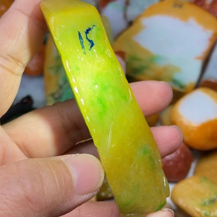 定制翡翠未镶嵌包工