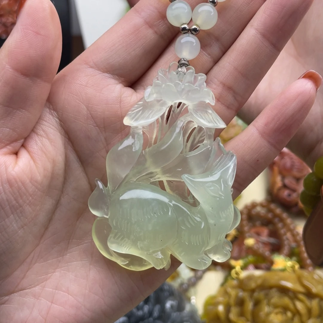 未镶嵌蛇纹石玉颈饰