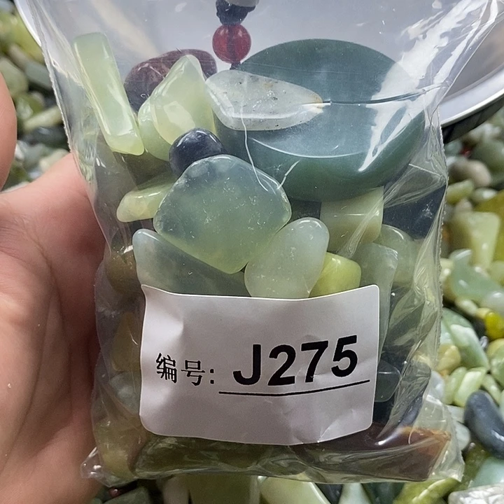 岫玉鱼缸石未镶嵌