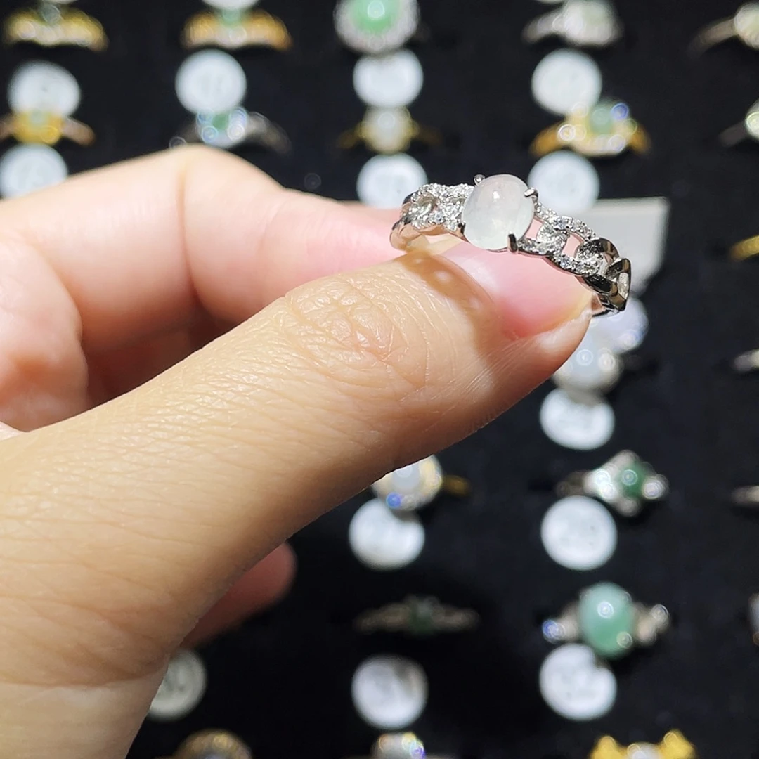 翡翠未镶嵌戒指戒指